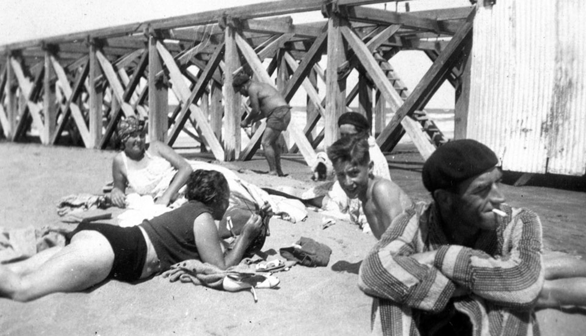 A day at the beach next to the pier, circa 1940 (Schleiter Archive)